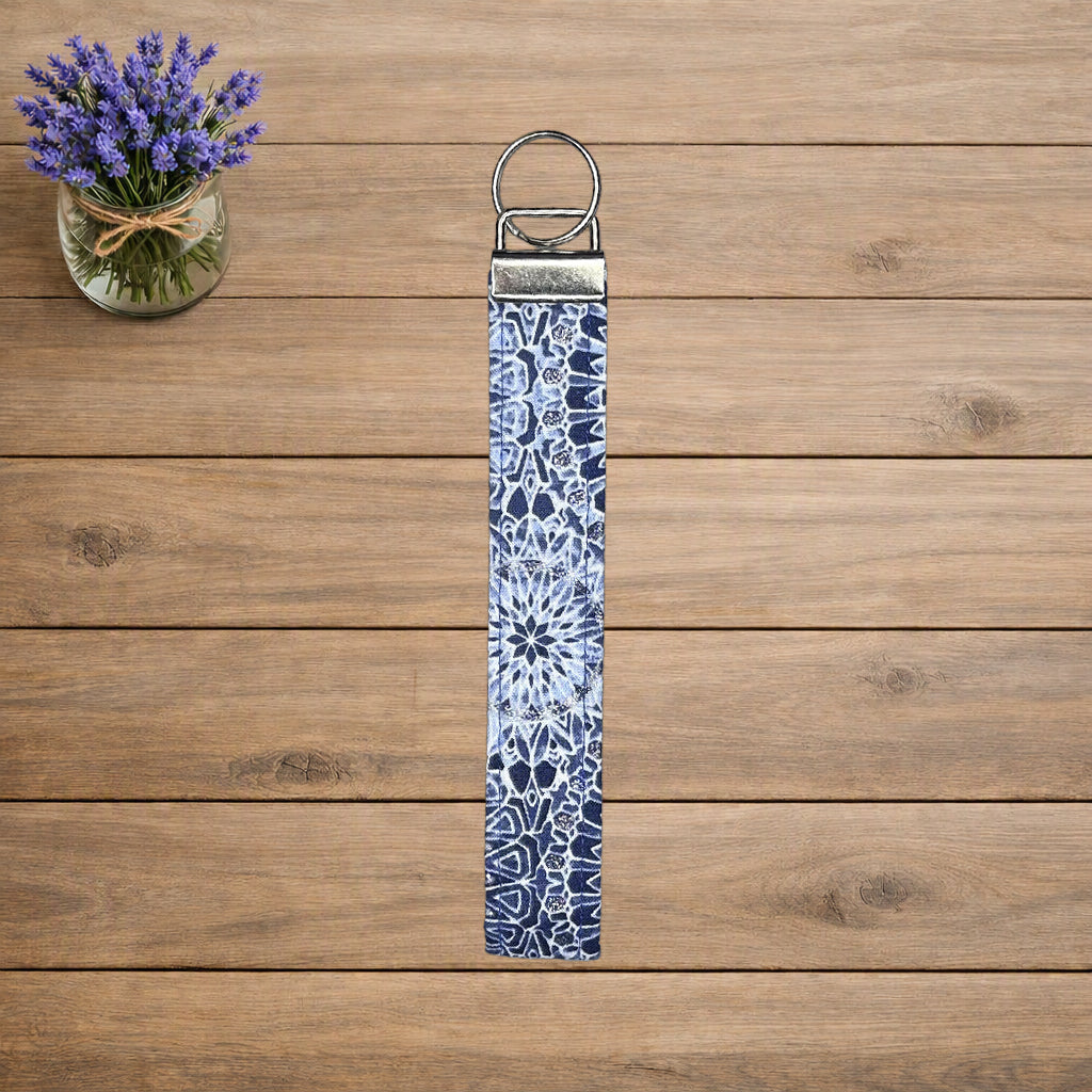 Blue & Silver Kaleidoscope Wristlet, Regular