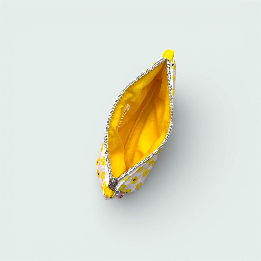 Mini Yellow Daisies Glasses / Pencil Pouch